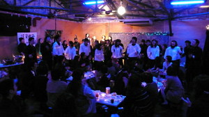 061217-gasshou.jpg
