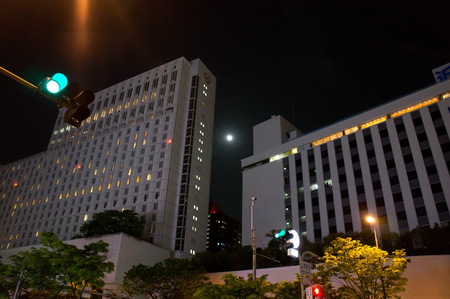 120505-moon.jpg